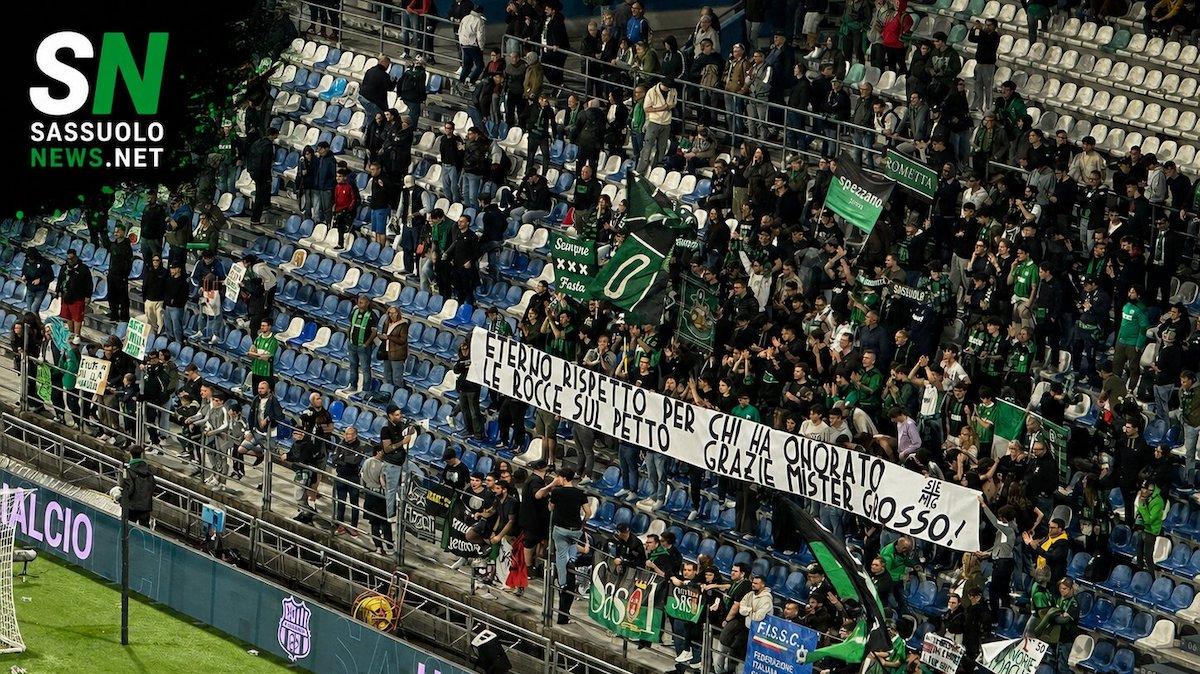 SN - Sassuolo, lo striscione dei tifosi per Grosso. E un saluto che sa d'addio