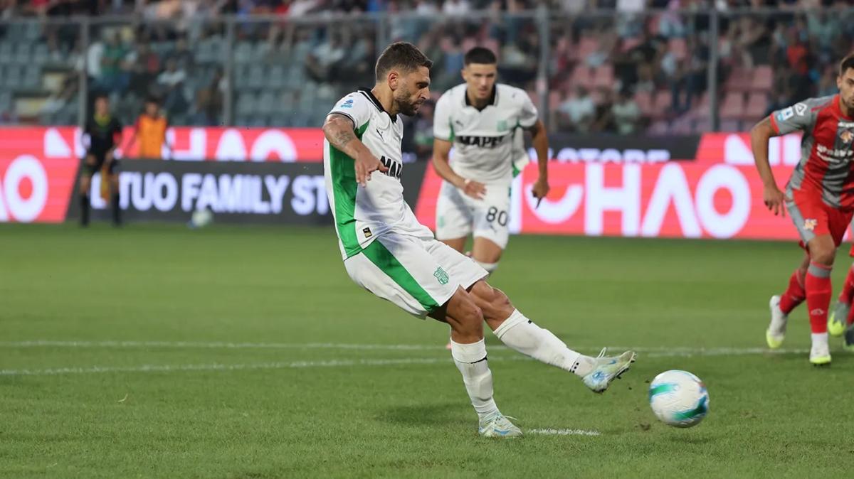 Sassuolo Calcio news oggi: ko col Genoa. Berardi espulso nel tunnel, paura per Vezzosi