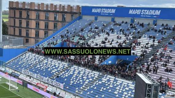 È già clima derby. Cori contro il Sassuolo e Mapei durante Reggiana-Sampdoria