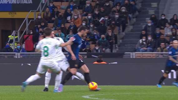 Cesari: "Berardi fa fallo su Calhanoglu: il VAR doveva richiamare Fourneau"