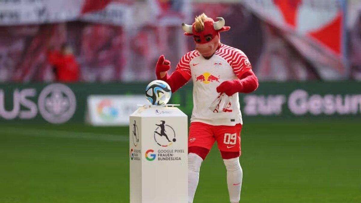 Red Bull sbarca nel calcio italiano: visita al centro sportivo e club nel mirino