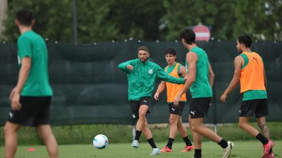Sassuolo Calcio news oggi: ricominciAmo, neroverdi in campo con la testa al mercato