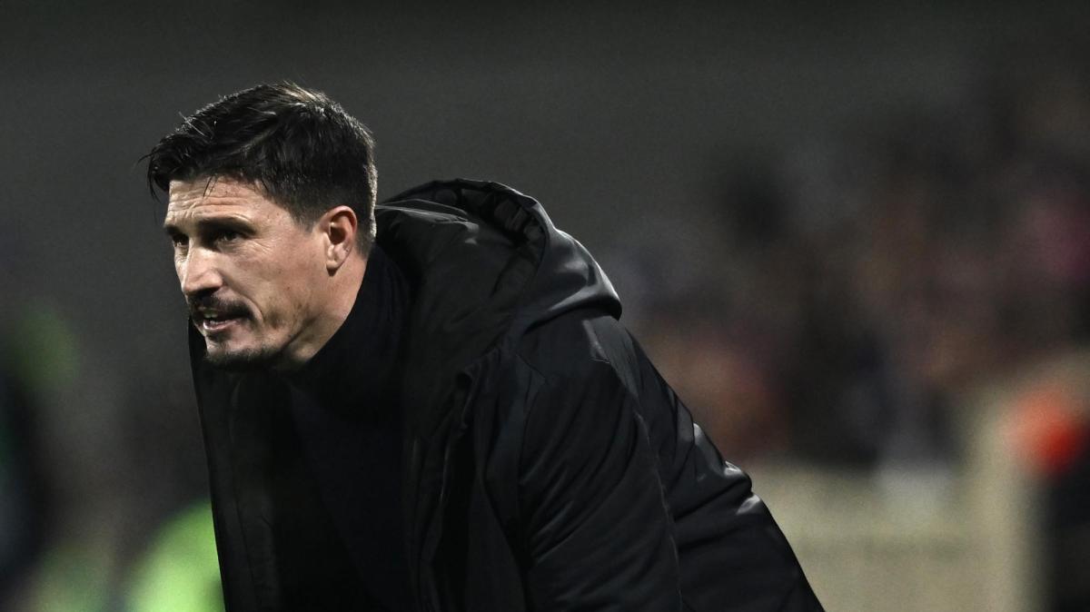 Pisacane esonero: a rischio dopo il ko col Sassuolo o si gioca tutto con la Cremonese