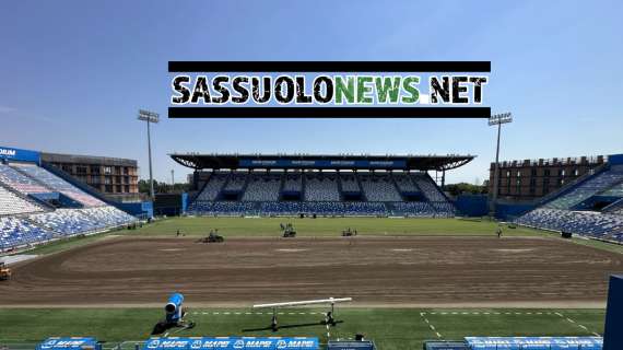 SN FOTO - Mapei Stadium, lavori al manto erboso. Via la plastica, ancora più sostenibilità