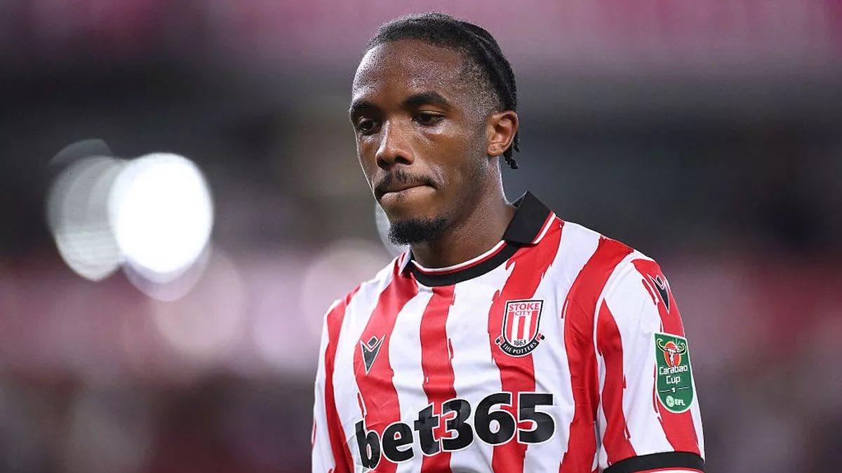 Calciomercato Sassuolo, derby col Parma per Eric Bocat dello Stoke