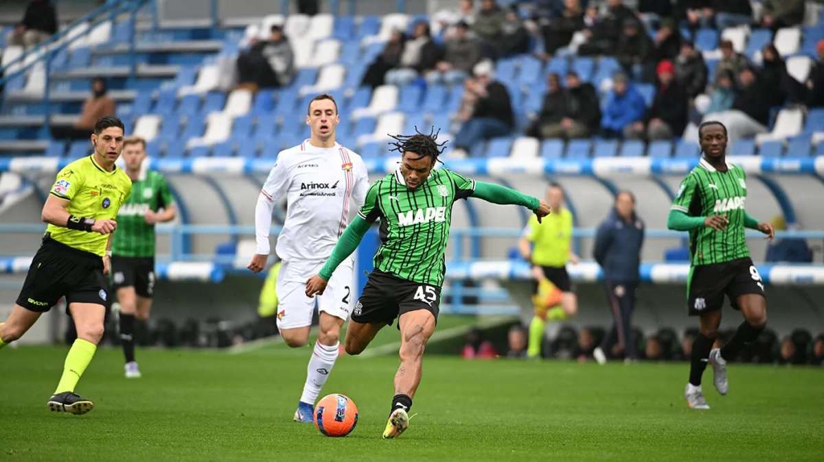 Laurienté Napoli: "Il Sassuolo lo cede ma a una condizione"