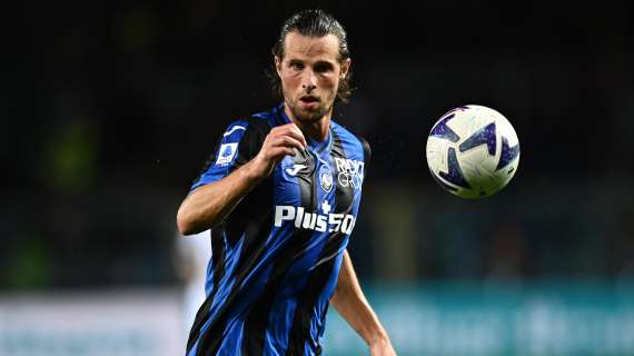 Calciomercato Sassuolo: Cagliari e Fiorentina su Hateboer, neroverdi avanti