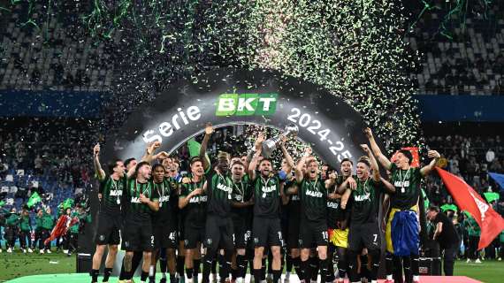 SN - Sassuolo campione della B: le immagini della premiazione con Nek e la Coppa Nexus