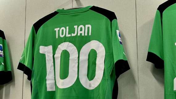 Toljan fa 100 presenze con il Sassuolo: maglia e targa celebrativa - FOTO