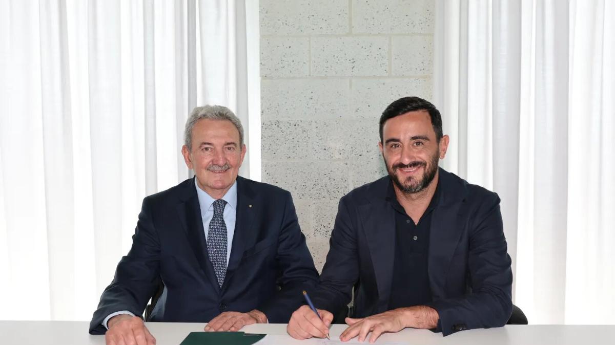 Sassuolo Calcio news oggi: giornata storica, Aquilani nuovo allenatore. Carnevali alla Juve