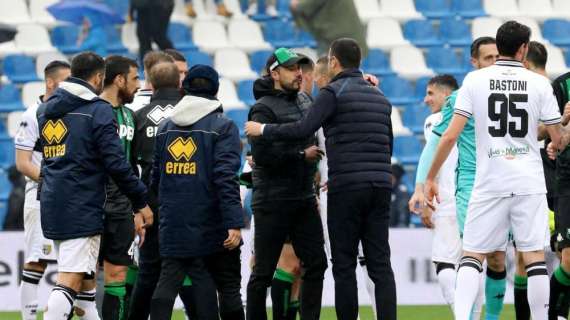 Sassuolo-Parma, è De Zerbi vs D'Aversa: calcio contro
