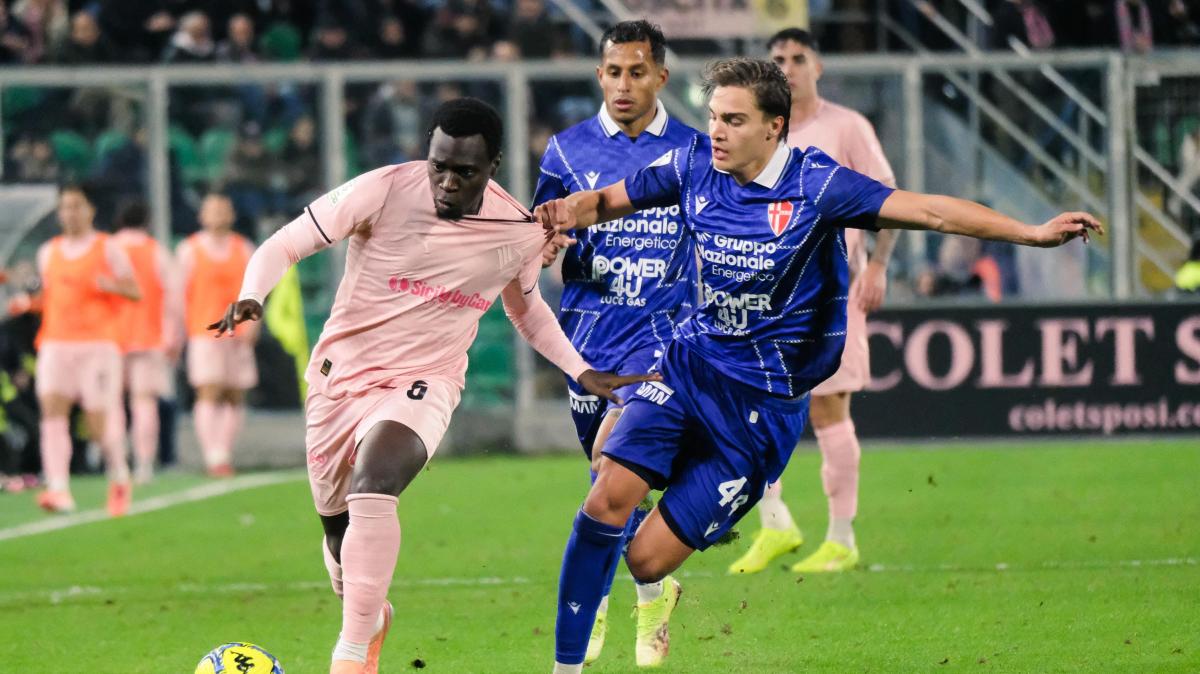 Sassuolo su Jonas Harder: duello con il Padova per il centrocampista della Fiorentina
