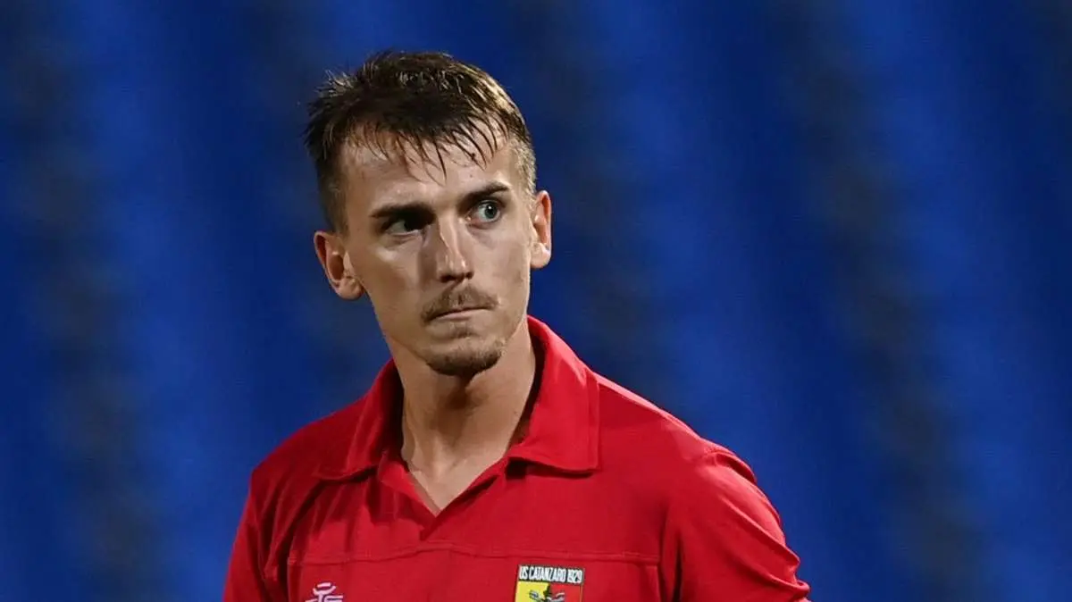 Calciomercato Sassuolo: il Catanzaro non fa sconti su Vandeputte, Palermo avanti