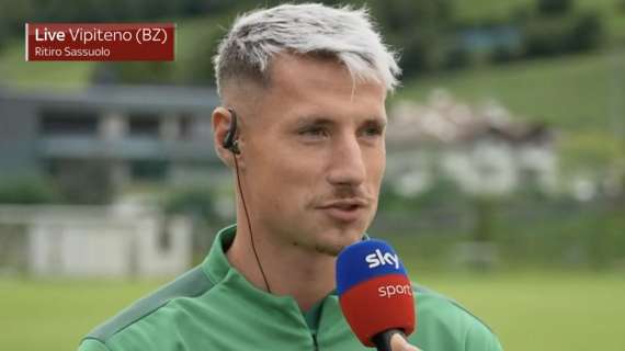 Pinamonti: "Sassuolo, doppia montagna da scalare. Questa piazza è un bene e un male"