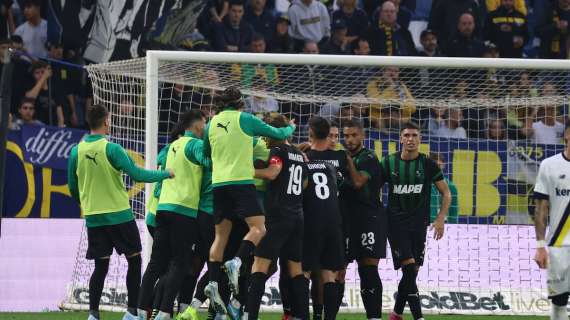 FOTO - Il Sassuolo batte il Modena 2-0 nel derby: festa in campo e al Mapei Stadium