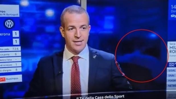 Caso stagisti Sky: nessun allontanamento definitivo. La lettera del direttore Ferri