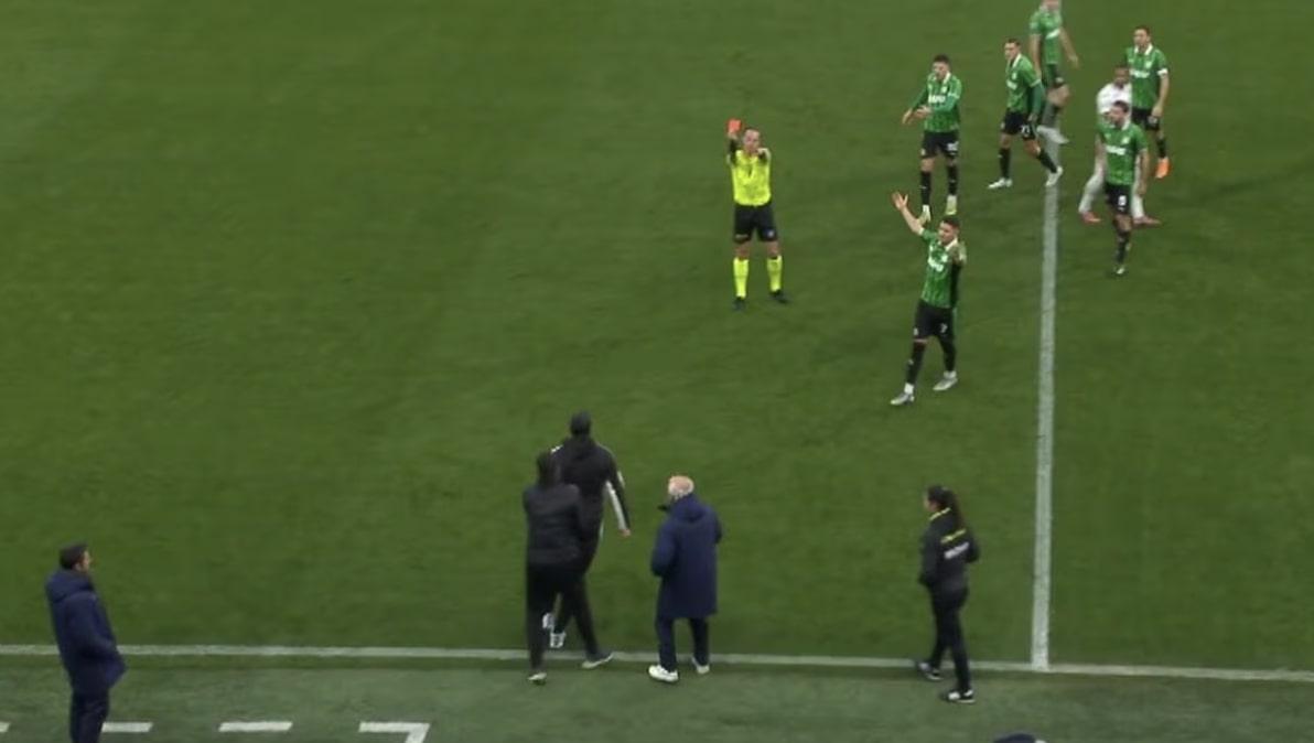 Grosso espulso in Sassuolo-Fiorentina, sarà squalifica: quante giornate rischia l'allenatore