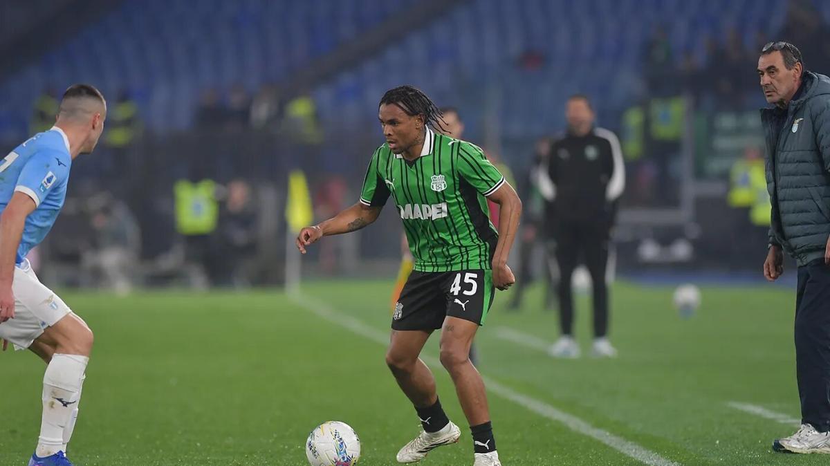 Lazio-Sassuolo 2-1, pagelle quotidiani: Laurienté top, male Moro e i cambi