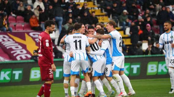 Il Sassuolo vola anche in trasferta. Cremonese meglio di Pisa e Spezia, giù la Salernitana