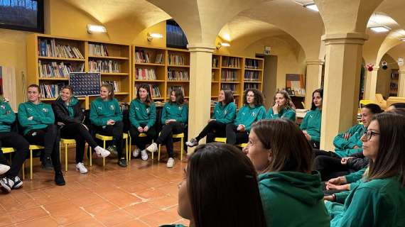 Sassuolo Femminile in visita all'Istituto Garibaldi per i ciechi alla mostra "Vedere oltre lo sguardo"