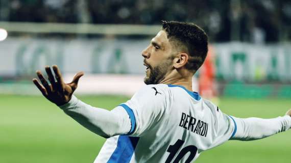 Sassuolo Calcio news oggi: allenamento con i nuovi, bandiera Berardi ne fa 31