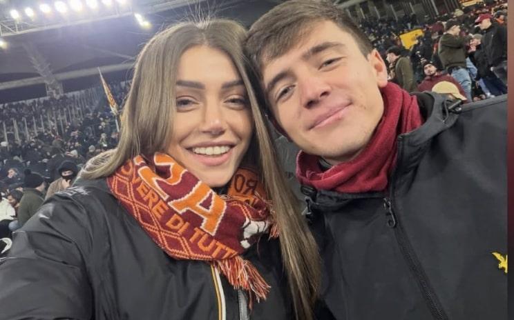 La curiosa storia di Roma-Sassuolo: la fidanzata in Curva Sud, il ragazzo in campo con i neroverdi