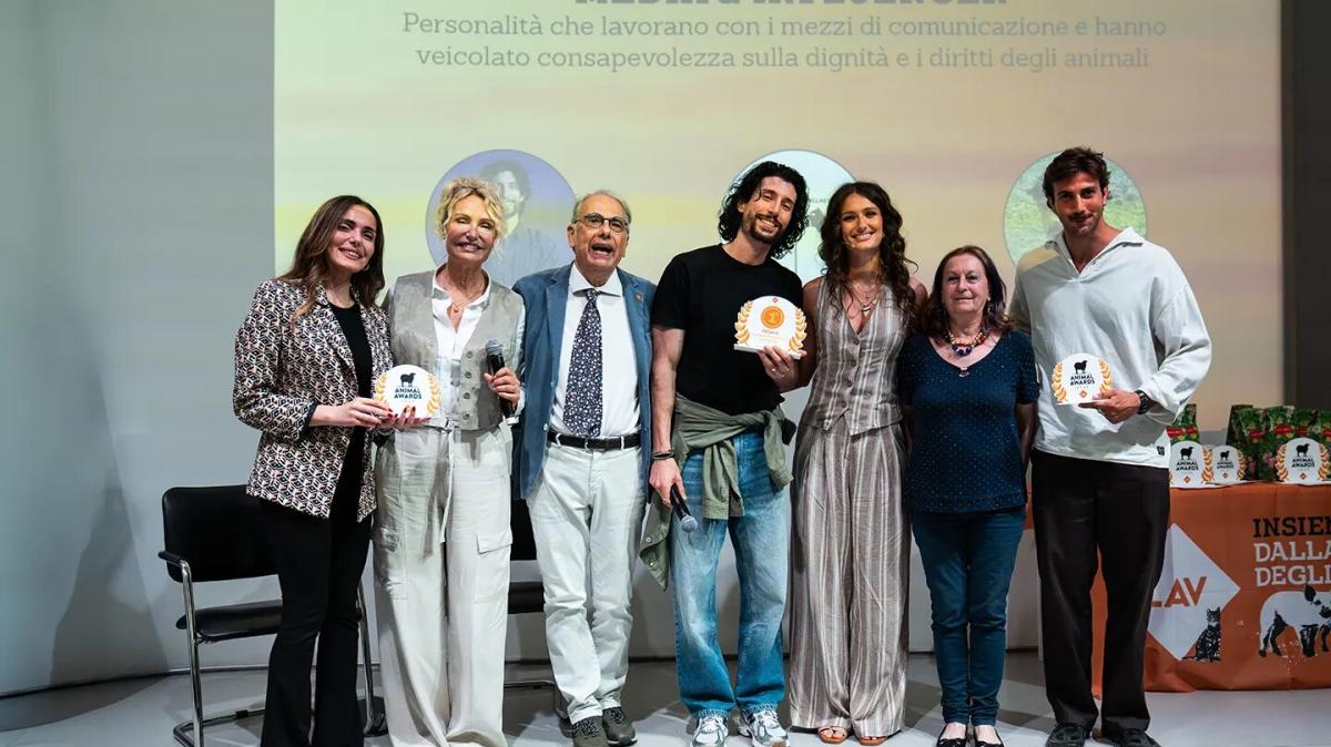 Animal Awards LAV: presente anche il Sassuolo con il progetto "Un gol a quattro zampe"