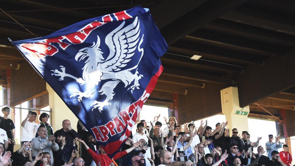 Canosa, grande affluenza in trasferta: previsti oltre 350 tifosi a Massafra