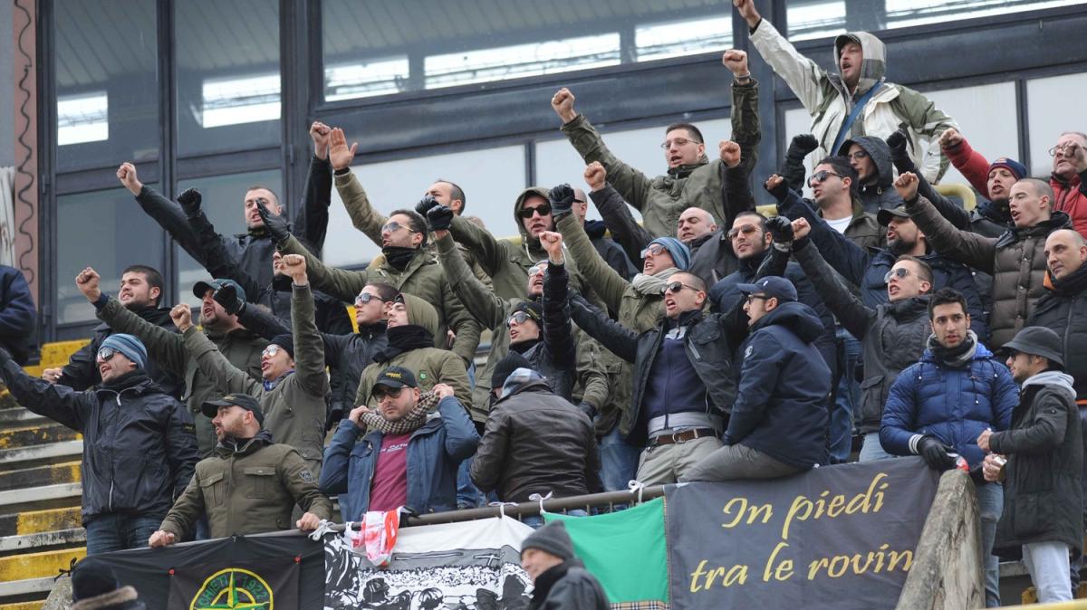 Chieti, Margiotta lancia la raccolta fondi per pagare gli stipendi dei compagni