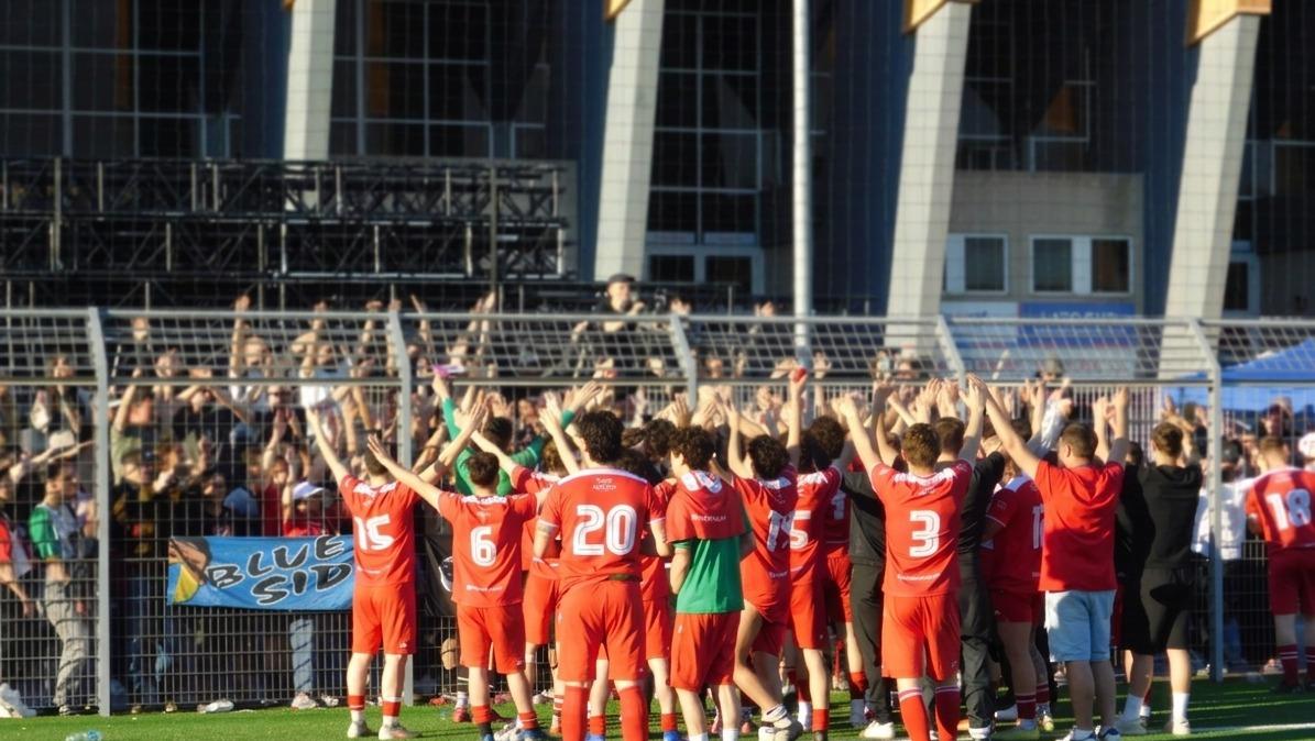 Ideale Bari, il sindaco Leccese premia la squadra per la promozione