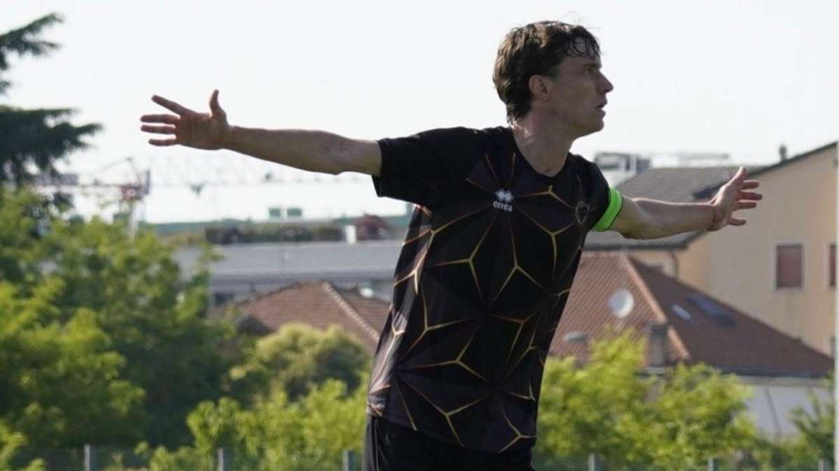 Una vita in arancionero, capitan Bonseri si racconta: “La Leon per me è casa. Sogno la Serie C con questa maglia”