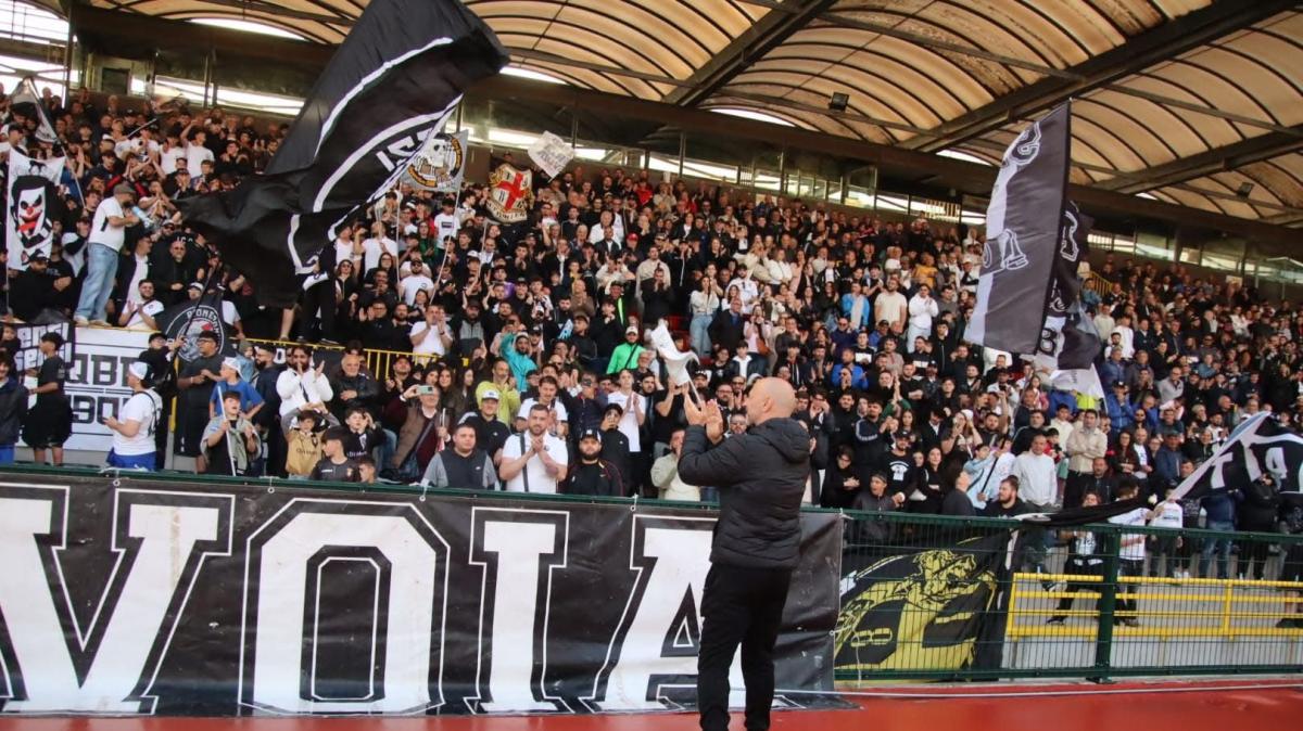 Il Savoia saluta Raimondo Catalano dopo la promozione in Serie C: “Non è un addio, ma un arrivederci”