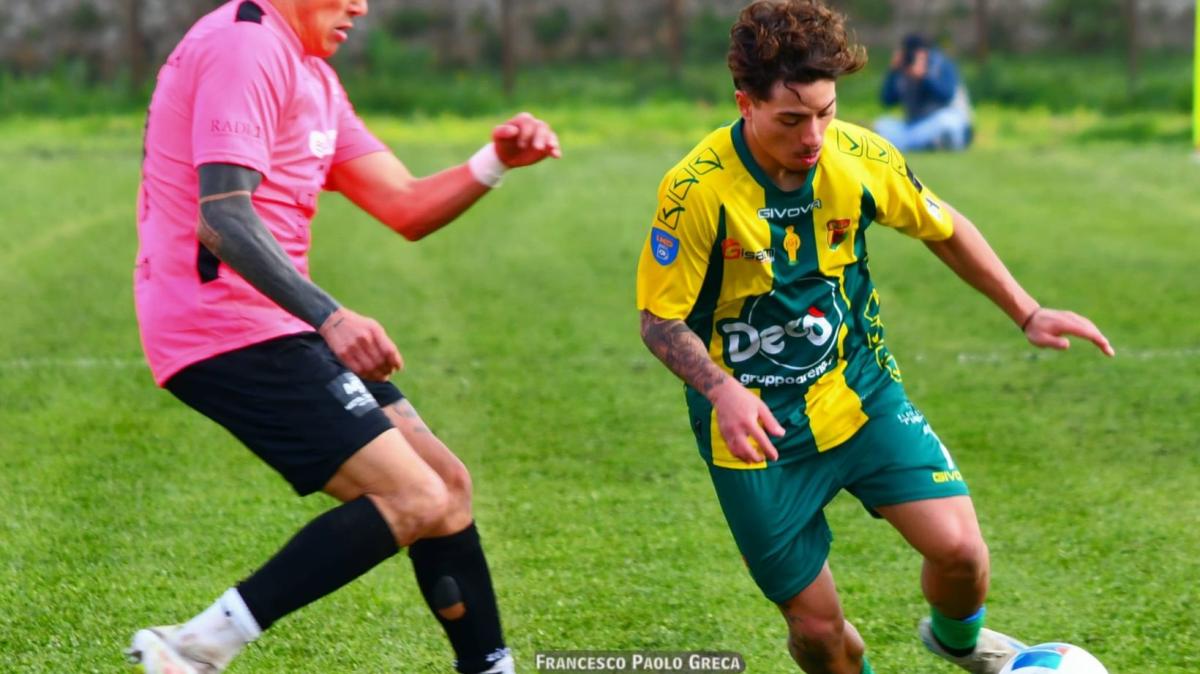 Enna, Distratto non si ferma più: doppietta decisiva contro il Milazzo