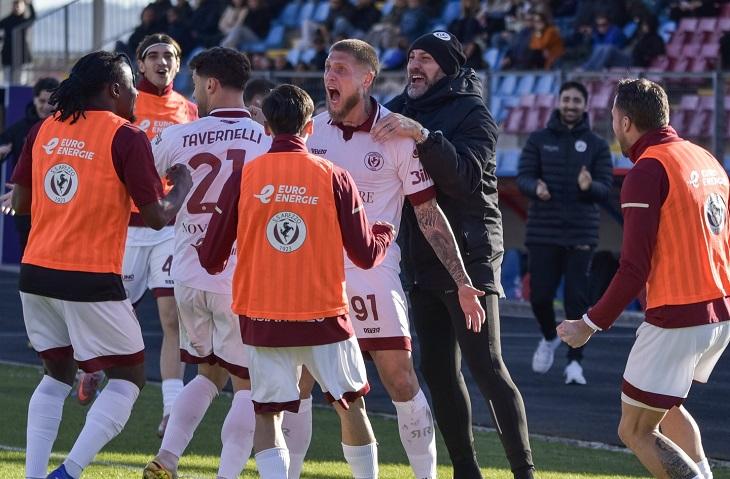 Sentenza Ravasio e muro Venturi: la capolista espugna il Barbetti col brivido FVS.