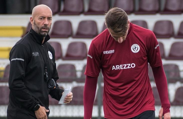 L'Arezzo di Bucchi è Tattica Pura: Senza Centravanti, La Vetta Si Conquista con L'Ingegno