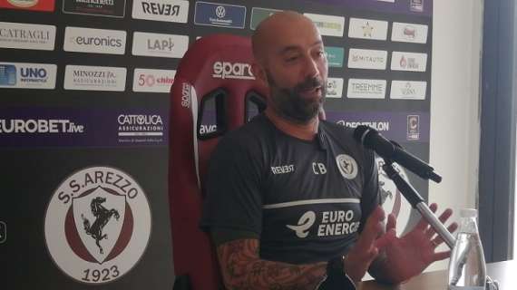 L'Arezzo a Pontedera, parola a mister Bucchi: "Si vince da squadra, non da singoli"
