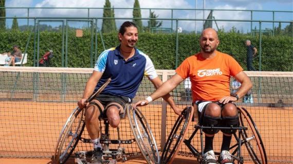 L'Enfasi sulla Squadra Locale e l'Aspetto Paralimpico