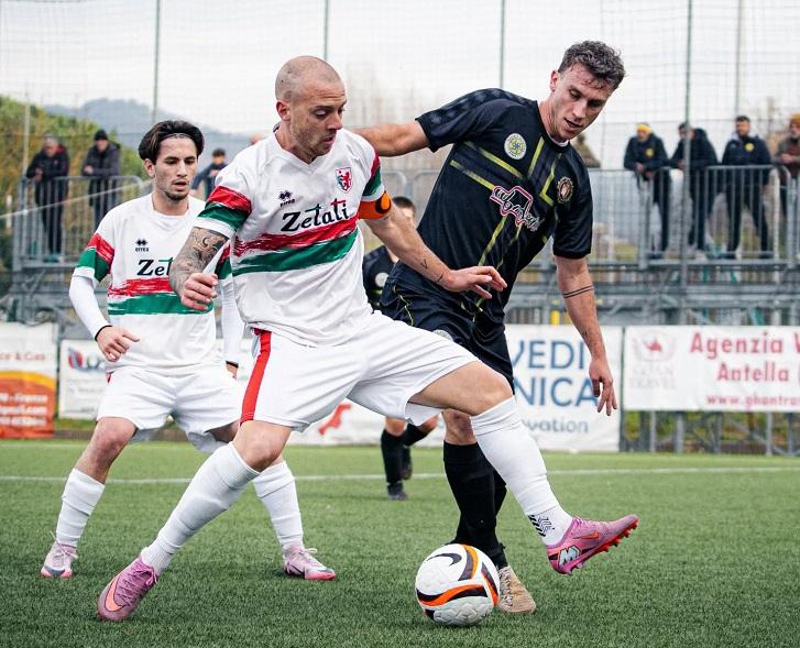 Vetta in Condominio: Grassina Rimonta ma Frena, la Rondinella Non Sbaglia e Aggancia la Cima