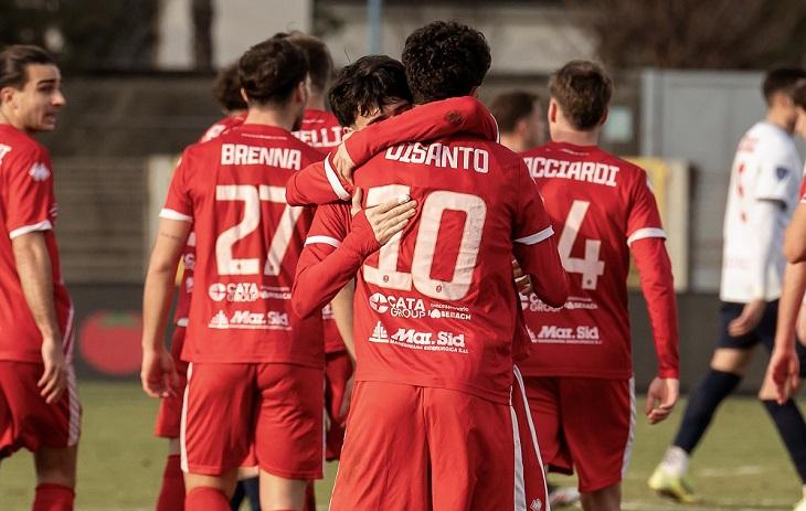 Il Grifone riprende il volo: tris d’autore a Montevarchi e primato blindato