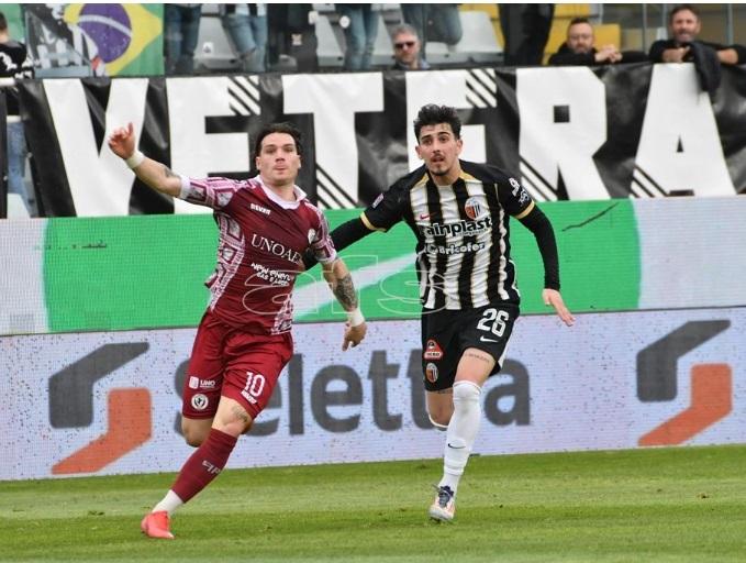 Ascoli-Arezzo, La Partita Totale: Muro Bianconero contro Furia Amaranto