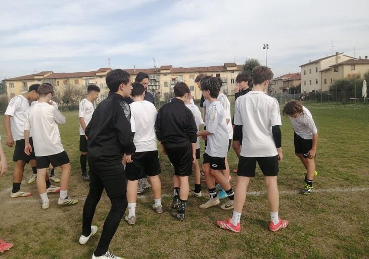 Pietro Mazza, l’allenatore che unisce: il cuore pulsante della Fortis Arezzo.