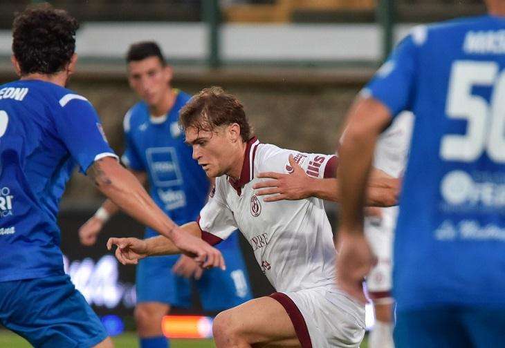  L'Arezzo Ribalta la Pianese 4-2: Una Rimonta da Cuori Forti