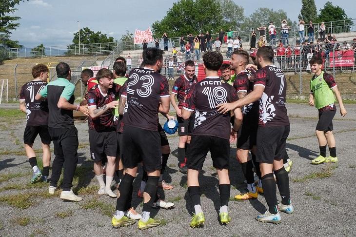 Seravezza - Terranuova Traiana: Destini incrociati sulla strada per il sogno.