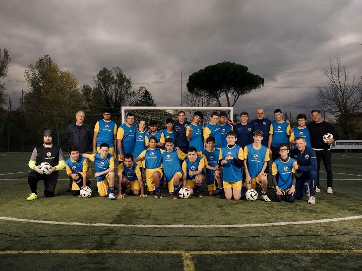 "Vogliamo solo giocare a pallone": il grande cinema racconta il Calcio Champagne.