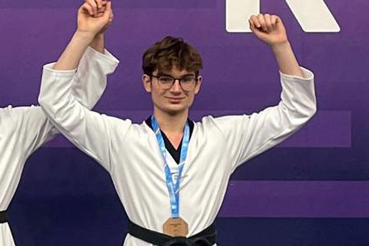 Centro Taekwondo Arezzo da sogno: Sara Micera è Campionessa Italiana!