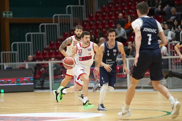 Cuore Bulls, Ghiaccio Luiss: Chiusi si Arrende al Fotofinish