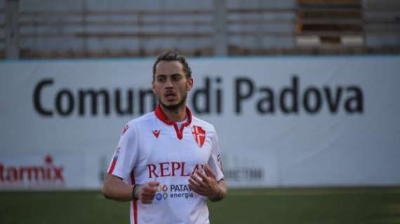 Arezzo Calcio : arriva Dezi per il centrocampo: un rinforzo di spessore