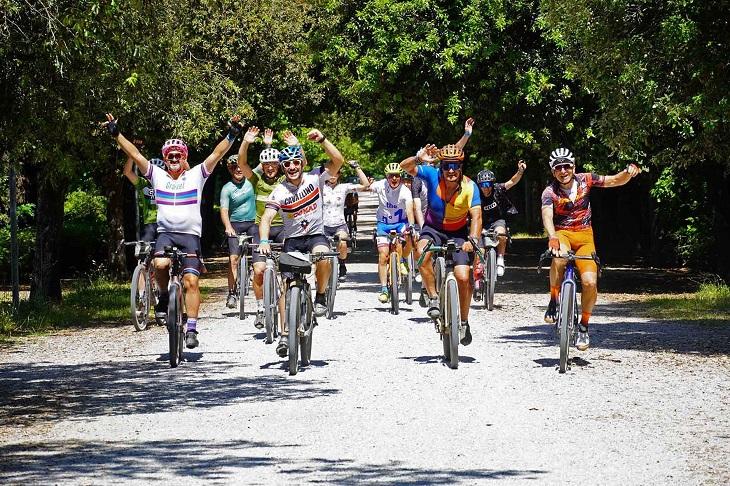 Valdichiana su due ruote: l’avventura gravel riparte da Marciano