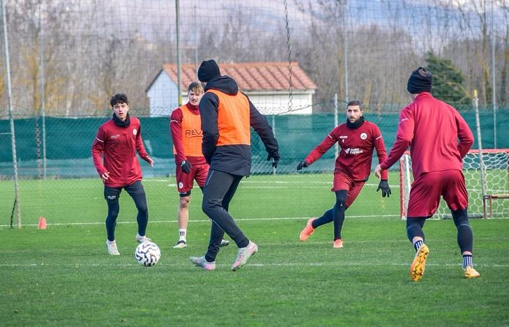 Arezzo, il patto di Bucchi: gerarchie azzerate per la scalata verso Pesaro