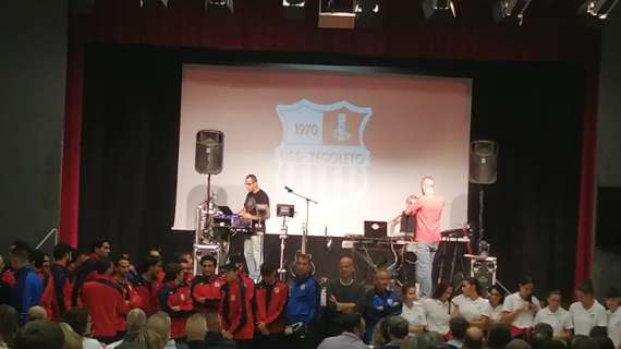 Tegoleto, una serata d'emozione a teatro: il presidente Incitti presenta la sua visione